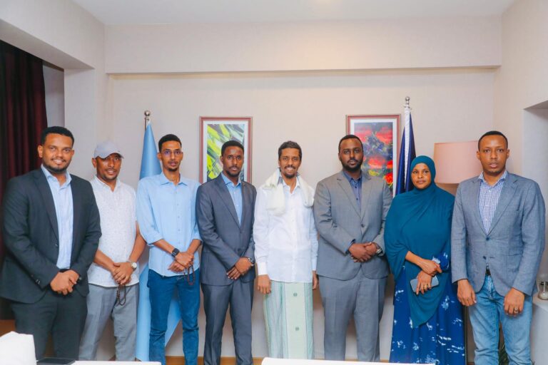 Somalia new police Chief held a meeting with members of People’s Assembly.