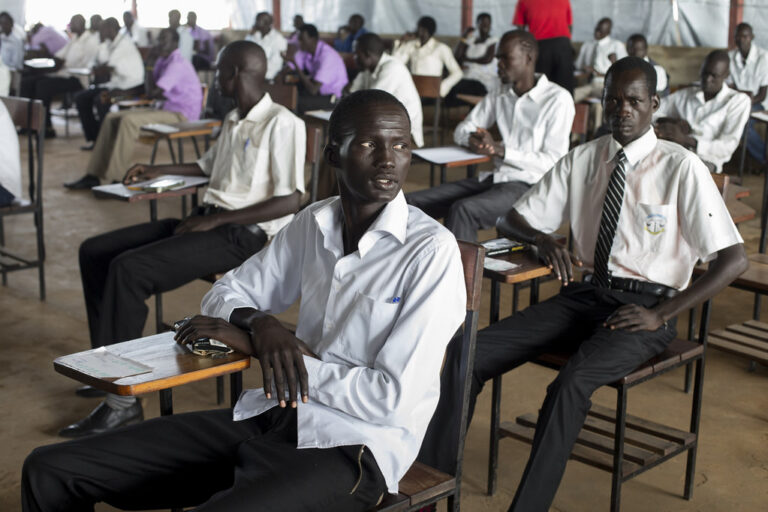Somalia government   offering scholarships to Sudanese students.