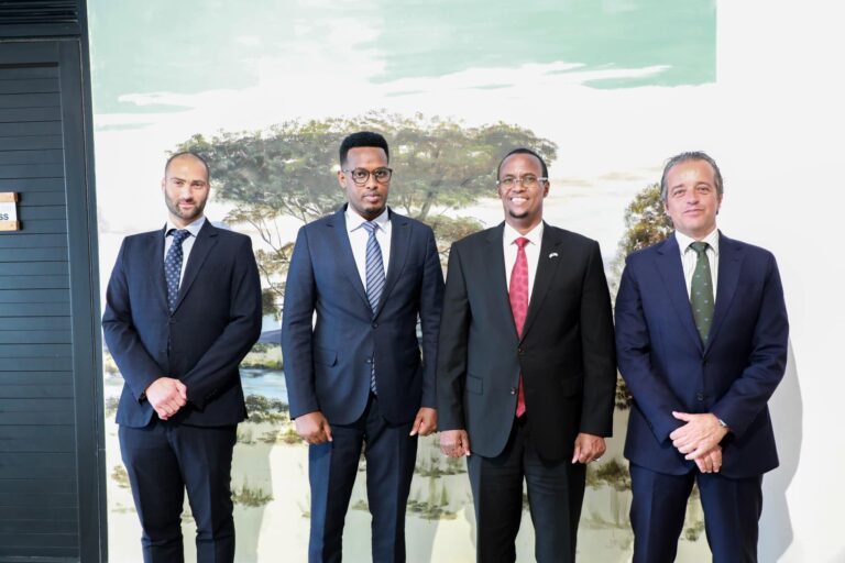 Madaxweyne Cali Guudlaawe oo kulan la qaatay safiirka dowladdaTalyaaniga u fadhiya Soomaaliya