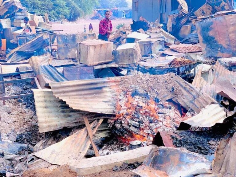 Wararkii ugu dambeeyay dab khasaaro geystay oo ka kacay Suuqa D/Wanlaweyn