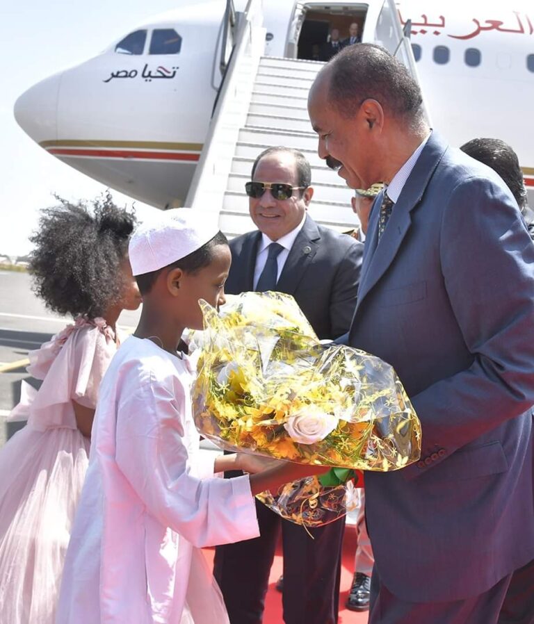 Madaxweynaha Masar oo gaaray Dalka Eriteriya iyo ujeedada uu u tagay +XOG