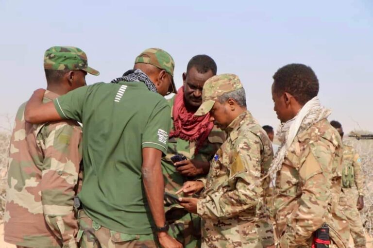 Taliyaha Ciidanka dhulka oo ku dhawaaqay howlgal culus oo ka dhan ah ‘AS’