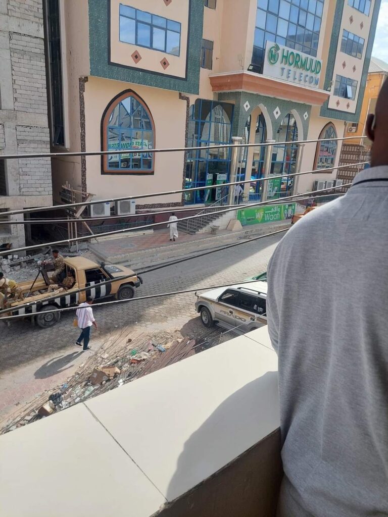 DEGDEG:Dagaal sababay dhimasho iyo dhaawac oo ka dhacay Muqdisho