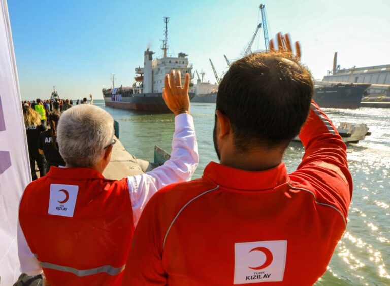 Somalia receives Aids by a ship from Turkey.