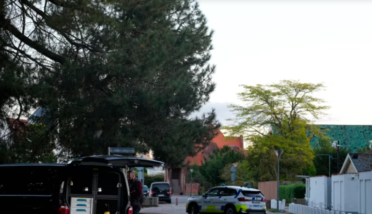 Toogasho iyo qaraxyo ka dhacay aagga safaaradaha Israel ee Denmark iyo Sweden