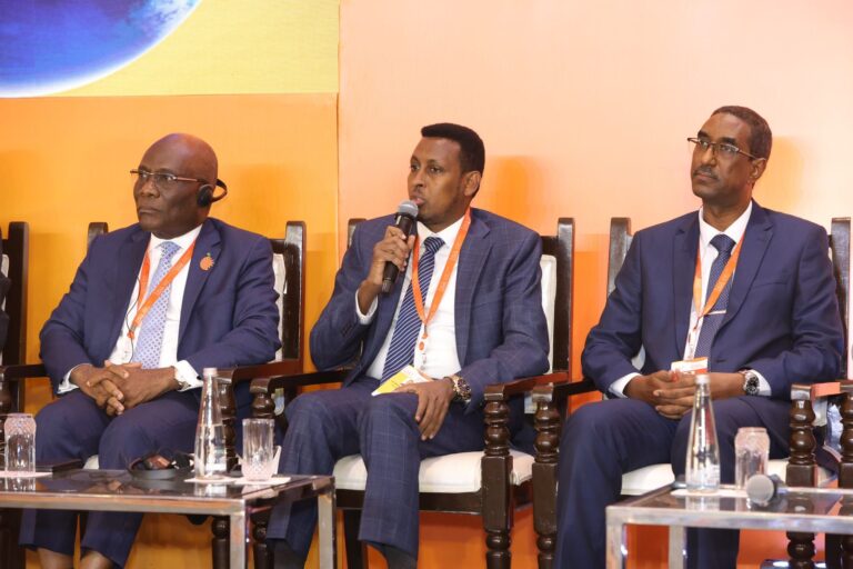 Shirka 7aad ee golaha wadamada ku bahoobay isbaheysiga Solarka Adduunka oo ka furmay magaalada New Delhi..