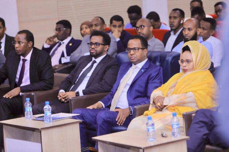 RW ku-xigeenka labaad ee XFS oo daah-furay shir looga hadlayay arrimaha Tiknoolajiyada