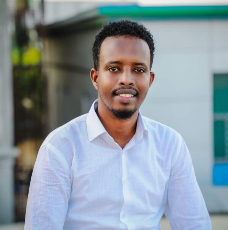Agaasimaha Wasaarrada qurba-joogta iyo maalgashiga Soomaaliya oo kulan qaatay Suxufiyiinta Muqdisho