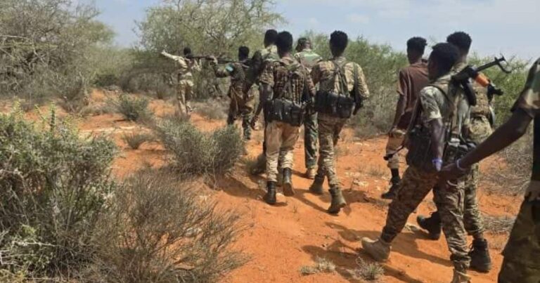 In ka badan 40 Askari oo ka goostay Ciidanka Jubbaland iyo Internet-kii oo laga jaray M/Raaskambooni