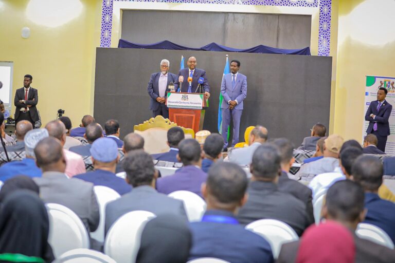 Siciid Deni oo daah-furka qorshaha horumarinta Dowlad goboleedka Puntland