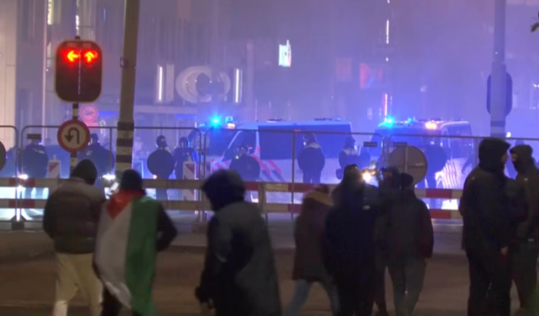 Magaalada Amsterdam oo laga mamnuucay mudaaharaadyada