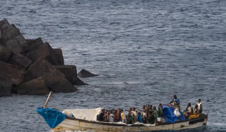 Muhaajiriin ku garraqmay xeebaha Jasiiradadaha Canary