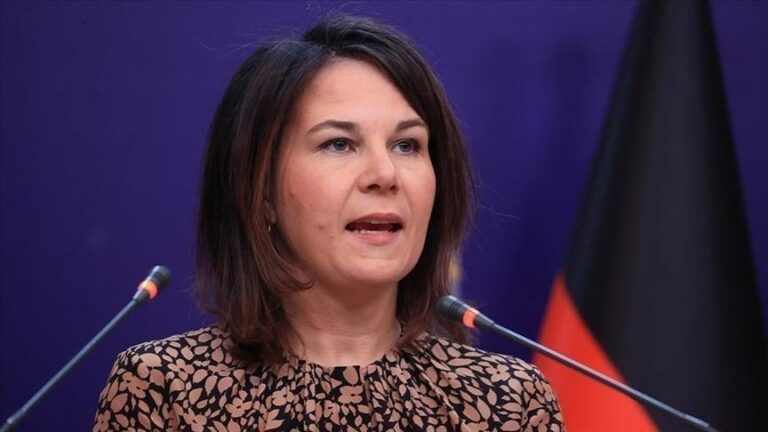 German foreign minister arrives in Kyiv on official visit.