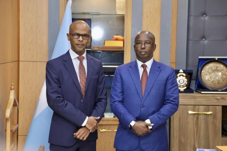 Duqa Muqdisho oo kulan xasaasi ah la yeeshay safiirka dalka Suudaan u fadhiya Soomaaliya