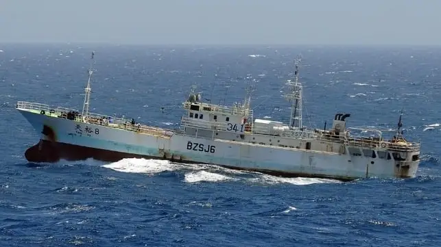 Chinese-fishing-vessel-hijacked-in-2008-USN-photo.13bcc7