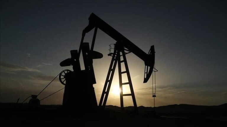 Oil prices fall amid uncertainty over Fed’s 2025 roadmap.