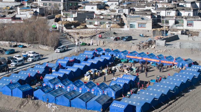 Memorial service held for victims of strong Xizang earthquake.