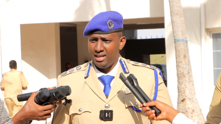 Taliye Macalin Mahdi “Cid kasta oo caqabad ku amniga gacan bir ah ayaan isaga qaba doonaa”