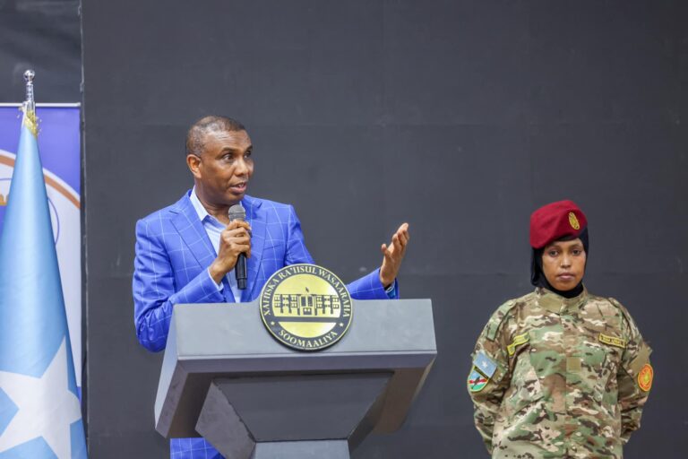 Xukuumadda Soomaaliya oo tageertay howlgalka ay Puntland kula jirto kooxda Daacish