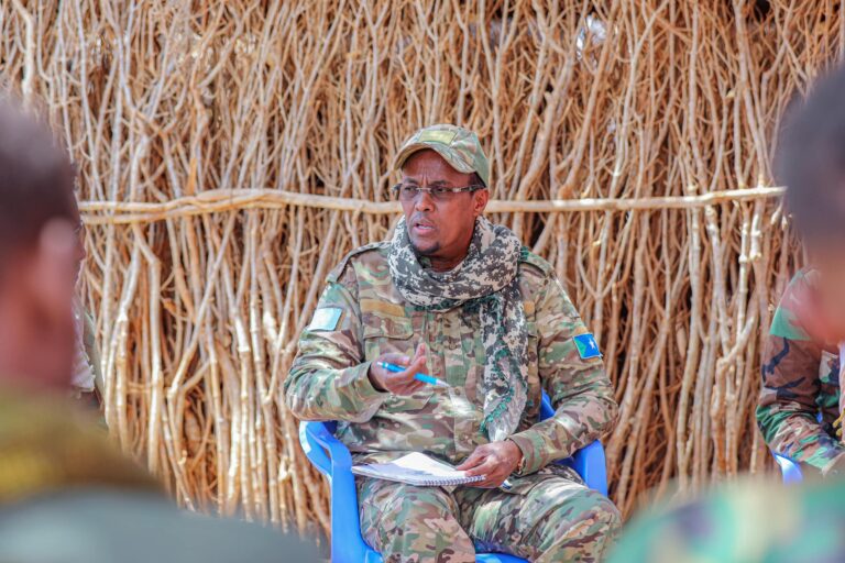 Cali Guudlaawe oo booqday furimaha dagaalka ee gobolka shabeellaha Dhexe