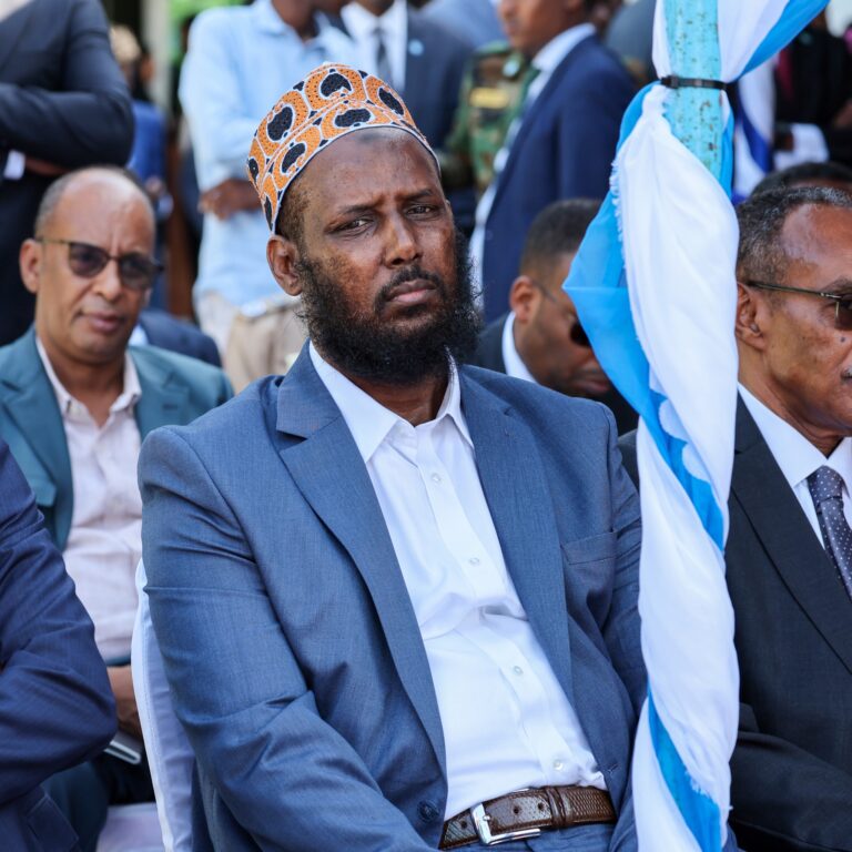 Wasiir Rooboow oo digniin culus u diray ganacsatada Soomaaliyeed ee jooga Muqdisho