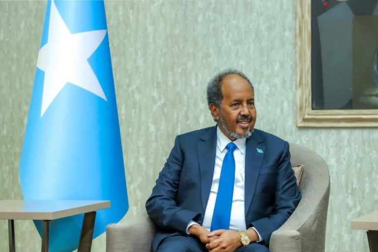 Muxuu ku saabsanaa kulan dhex maray madaxweyne Xasan iyo wasiir dowlaha arrimaha dibadda Imaaraatka