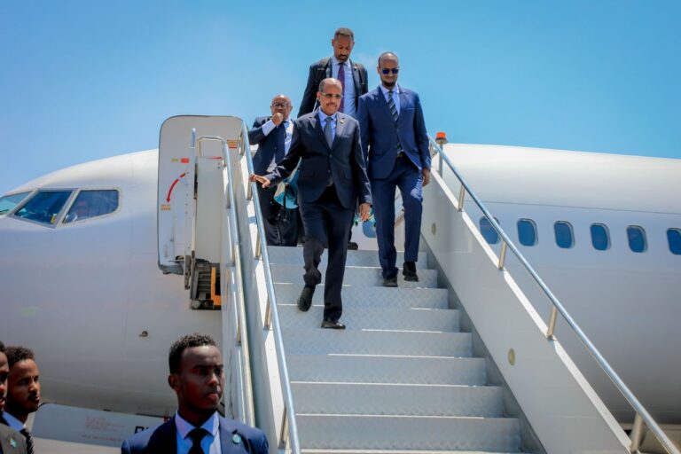 Wefdi uu hoggaaminayo guddoomiyaha Midowga Afrika oo soo gaaray Muqdisho