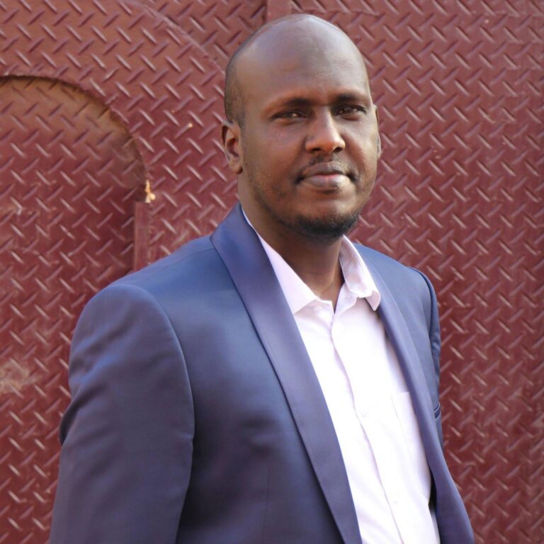 Weriye Cabdimaalik Muuse Coldoon oo iskaga cararay magaalada Burco