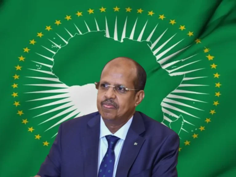 AU Chairperson expected to arrive in Mogadishu for high level talks.