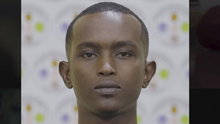 Xukunka Askari u gacan qaaday Walaashiis soo korisay ka dibana dilay Taliye Koox