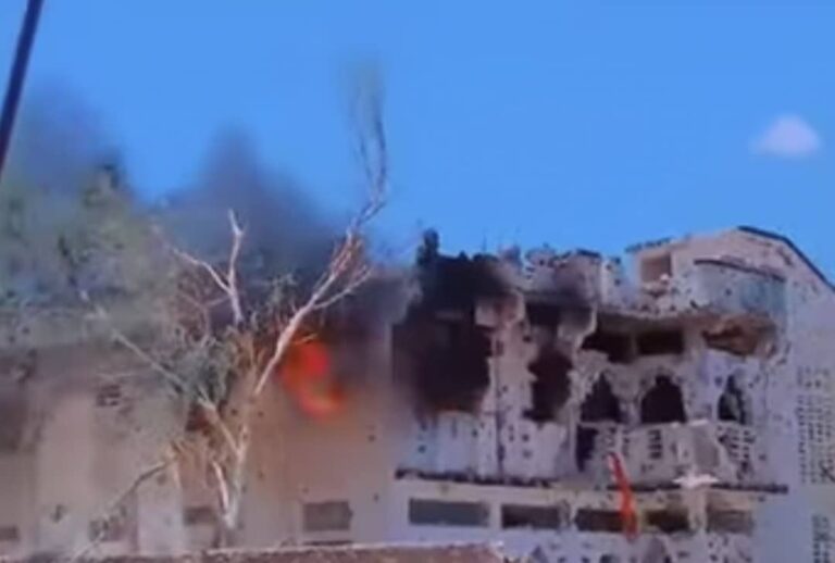 Maxaa ka soo kordhay weerarkii hotel Qaahira oo weli socda ?