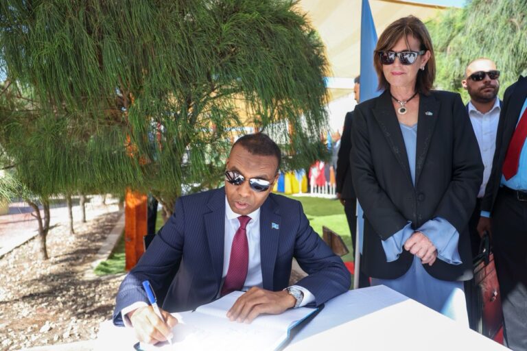 RW Xamsa oo ka qeyb galay munaasabada xuska maalinta Yurub oo lagu qabtay Muqdisho