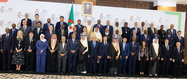 Wasiirka Maaliyadda ee XFS oo shir muhiim ah uga qeyb galay dalka Algeria