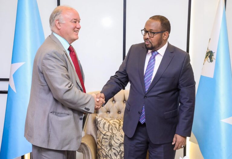 Hoggaamiyaha SSC-Khaatumo oo Kulan Muhiim ah la Qaatay Kusimaha Danjiraha Dowladda Norway ee Soomaaliya