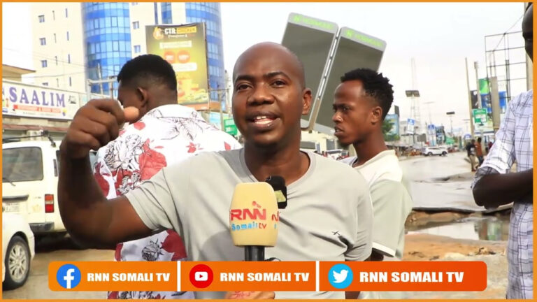 Wiil 11 sano jir oo biyaha roobka xaley qaadey ehelka oo baadi goobaya meydka wiilkoodi