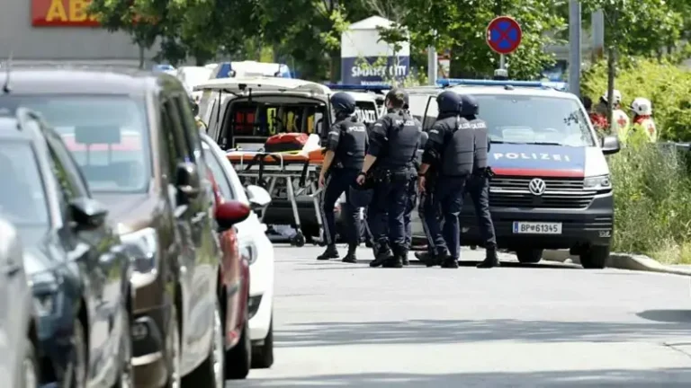 Death toll rises in school attack in Austria.