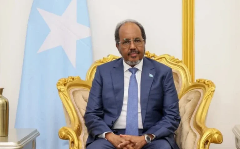 Somalia President announces consultation forum for politicians and community leaders.