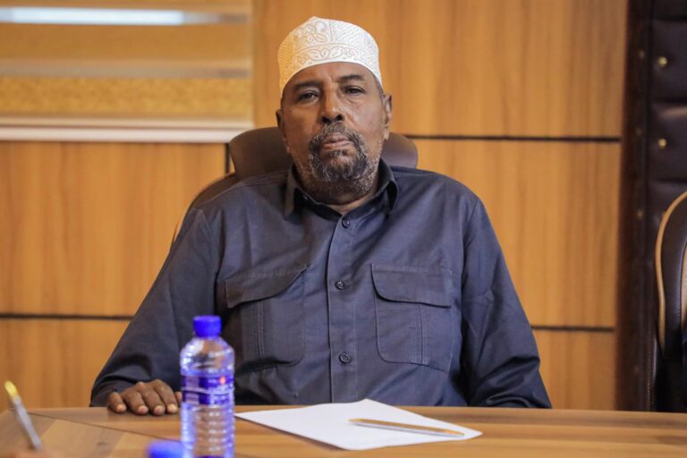 Somalia top leaders expressed condolences over the death of Sultan Abdulkadir.
