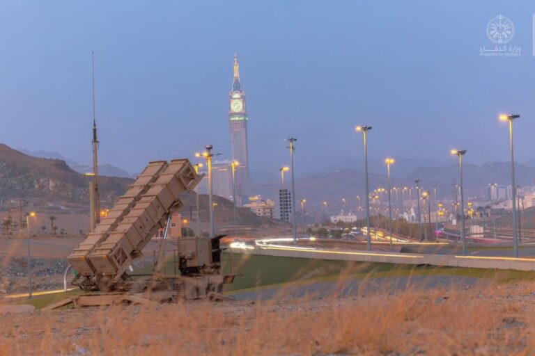 Sacuudiga oo Difaaca Cirka Ku Adkeeyay Duleedka Maka Xilli Xujeydu Ku Wajahan Yihiin Carafa