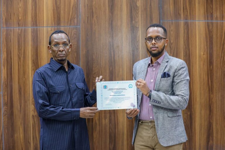 Sanbaloolshe oo si rasmi ah ugu soo laabtay Baarlamaanka 11-aad ee Soomaaliya