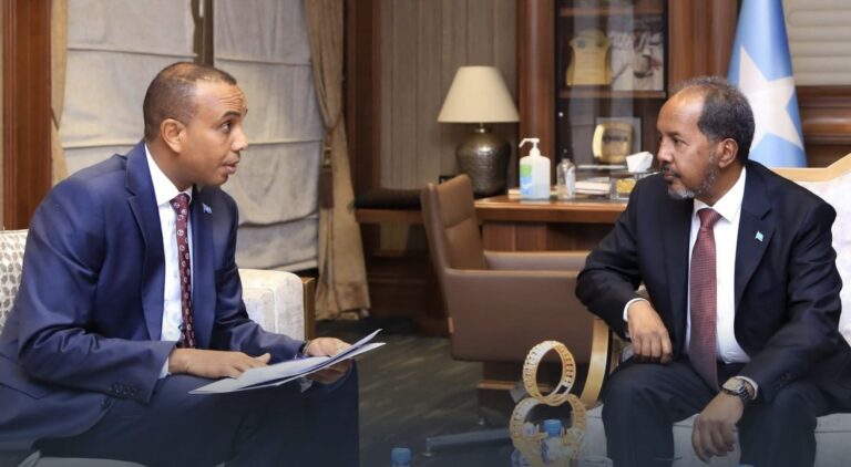 Madaxweyne Xasan Sheekh iyo Ra’iisul Wasaare Xamza oo la Xaqiijiyay inay Ansixiyeen Dirista Hub Ciidan oo loo Waday Laascaanood