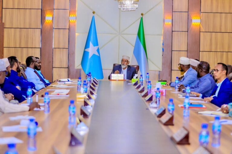 Madaxweynaha Jubaland oo Shir Guddoomiyay Kulanka Todobaadlaha Golaha Wasiirada