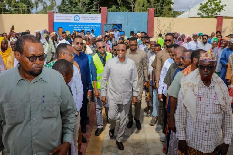 DEGDEG: Diiwaan Gelinta Codbixiyeyaasha Doorashada Qof iyo Cod oo Ka Bilaabatay Jowhar