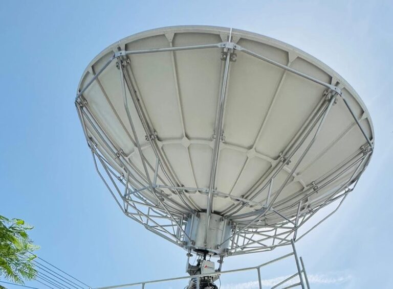 WAR DEG DEG AH: Dowladda Soomaaliya oo Hirgelisay War Lalis Warbaahineed Casri ah (Media Satellite Teleport)