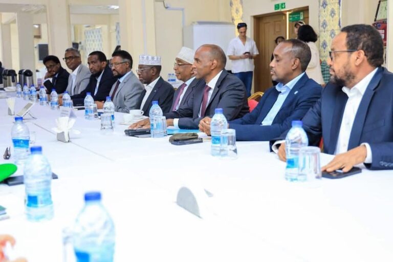 DEGDEG: Madaxweyne Xasan Sheekh oo Ka Laabtay Wax-ka-beddelka Cutubka 4-aad ee Dastuurka KMG ah