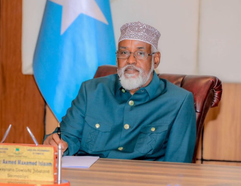 Axmed Maxamed Islaam oo Guddoomiyay Kulankii Toddobaadlaha ahaa ee Golaha Wasiirrada Jubbaland