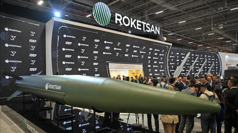 Turkey unveils hypersonic missile setting another record for the Turkish defense industry.
