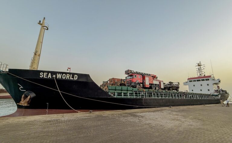 Turkish Official to held talks with President Deni for the release of SEA World ship .