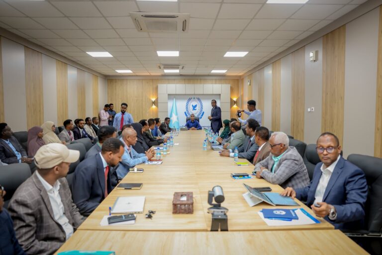 Ra’iisul Wasaare Xamse: Hay’adda Socdaalku Waa Irdaha Dalka – Adeeg Hufan Ayaa Laga Sugayaa.