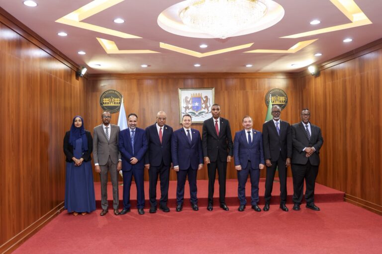 Somalia & Arab University New Partnership to Improve Education in the country.